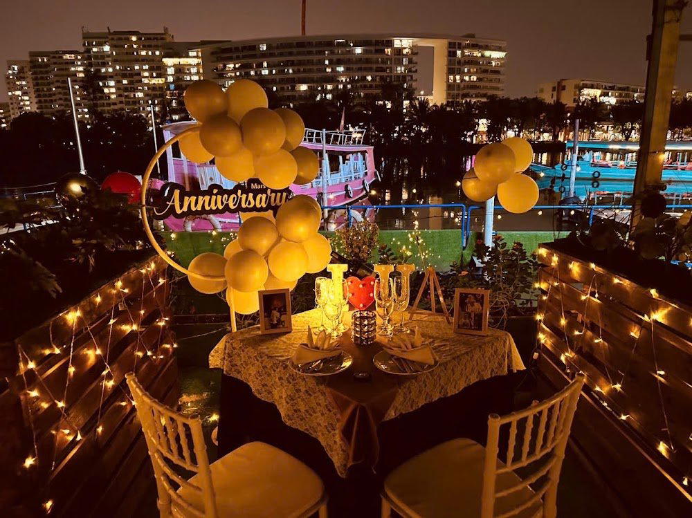 Mars Venus Restaurant - Garden in Island restaurant in Ho Chi Minh City, Vietnam