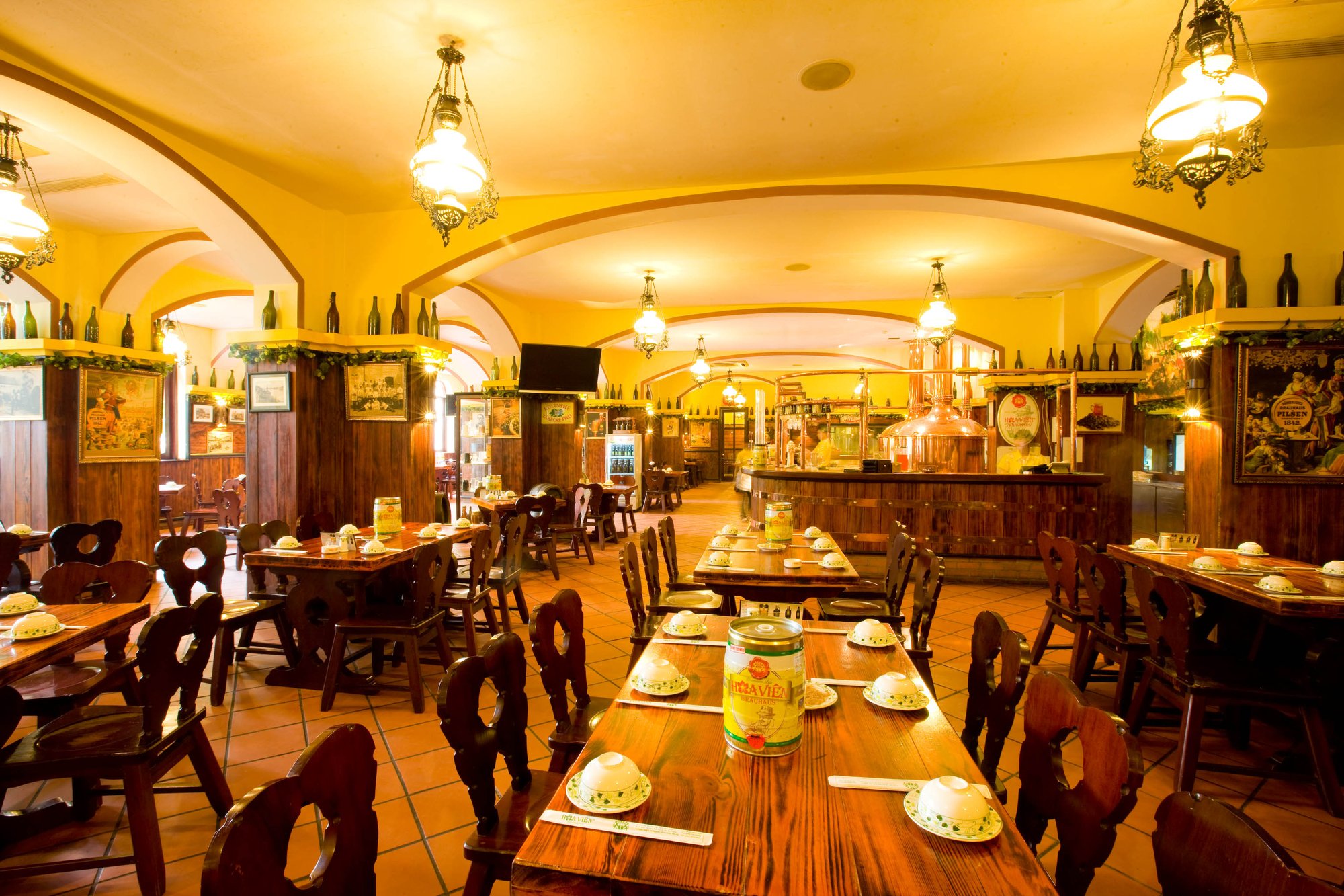 Hoa Vien Restaurant, Restaurant in Hanoi