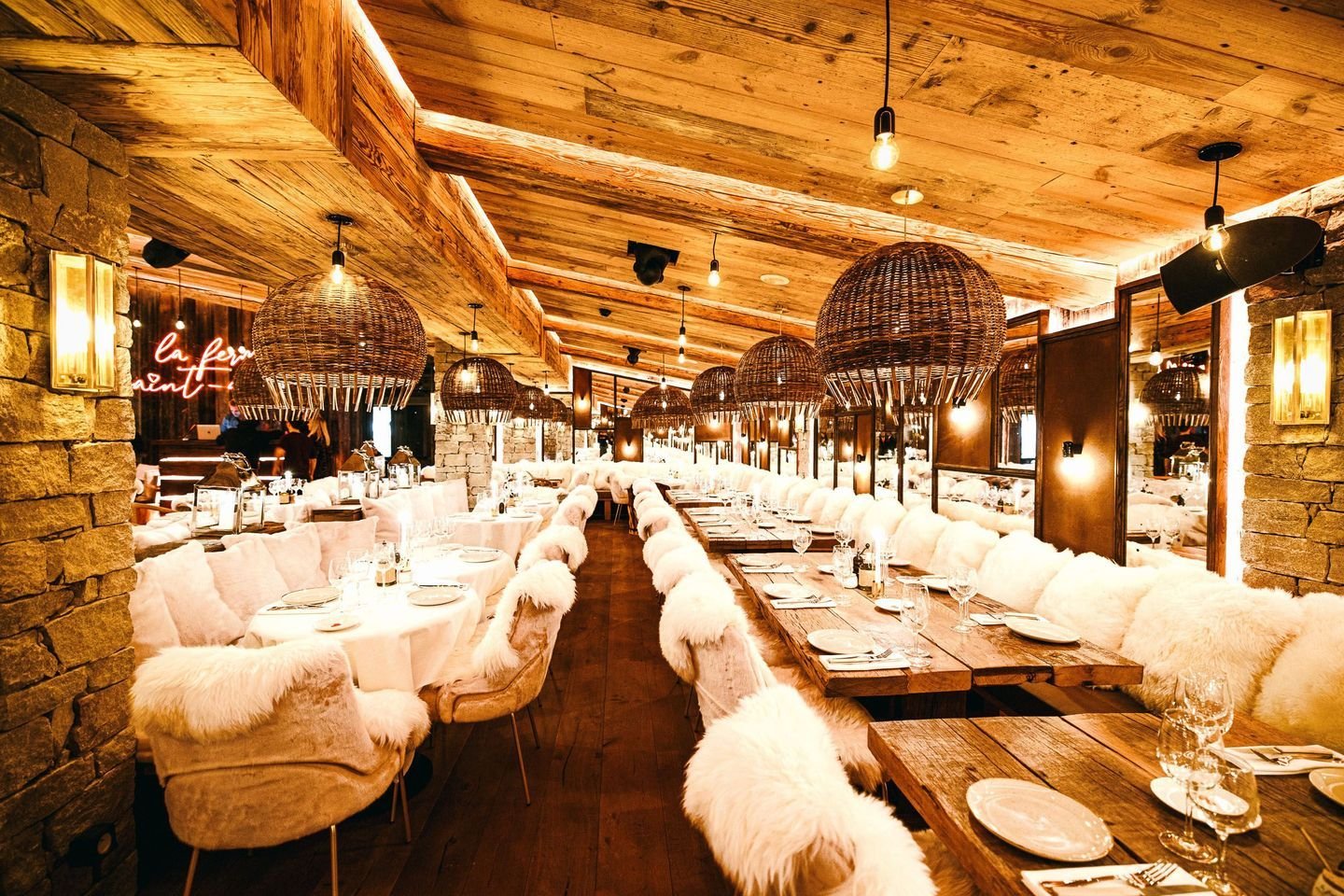 La Ferme Saint-Amour, Restaurant in Courchevel