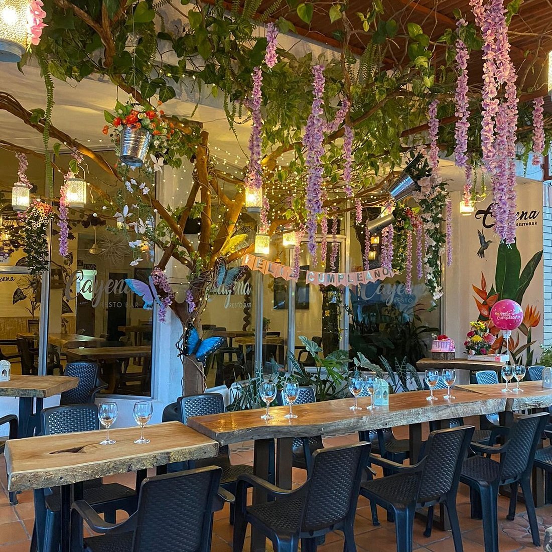 Café Bar Cayena