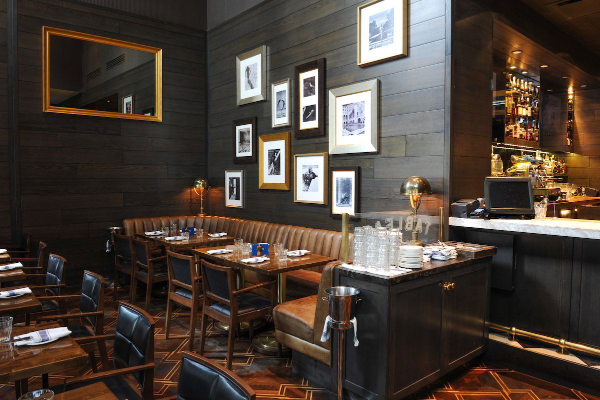 Tableau Bar Bistro, Restaurant in Vancouver
