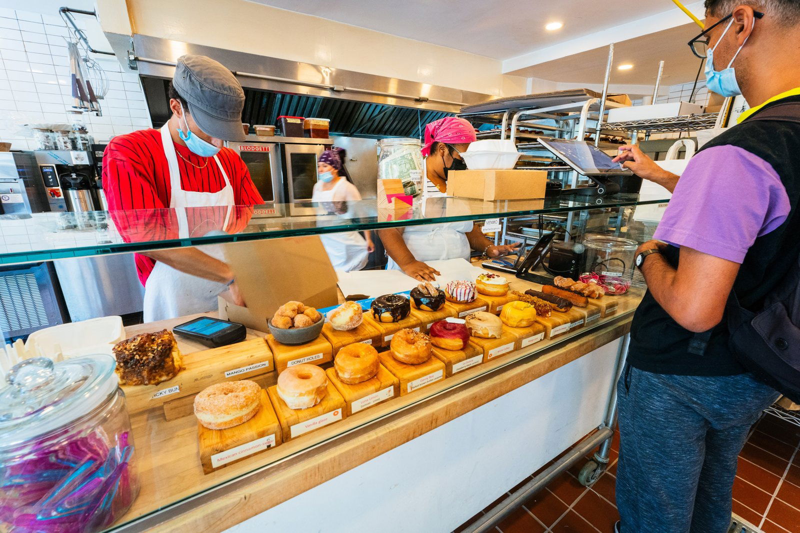 Fan-Fan Doughnuts, Restaurant in Brooklyn