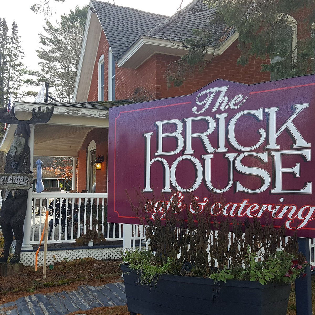 The Brick House, Restaurant in Cable