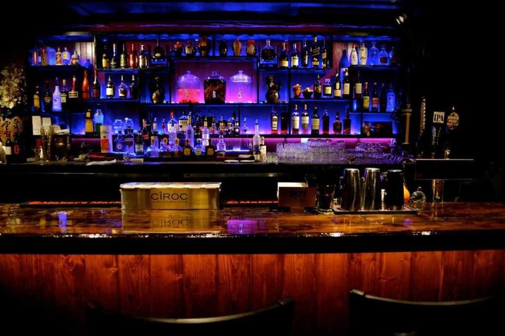 Dragon Gate Lounge restaurant in Oakland, United States
