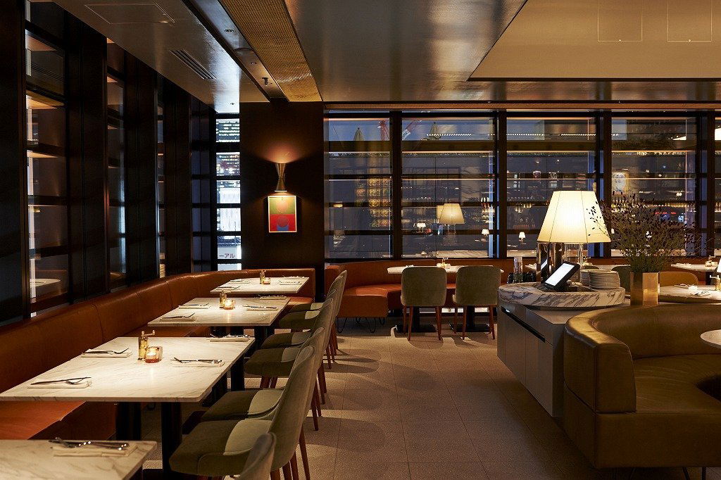 レベル, Restaurant in Tokyo