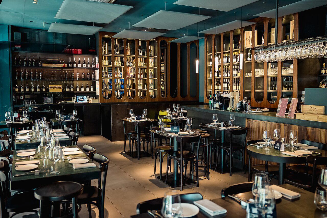 Cantine MILANO restaurant in Milan, Italy