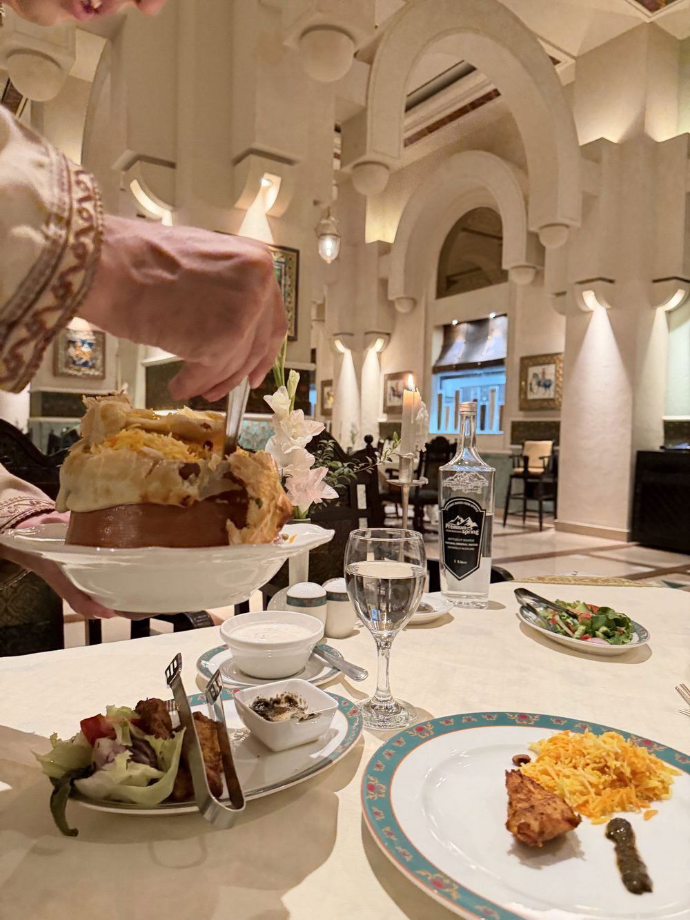 Dawat, Restaurant in Islamabad