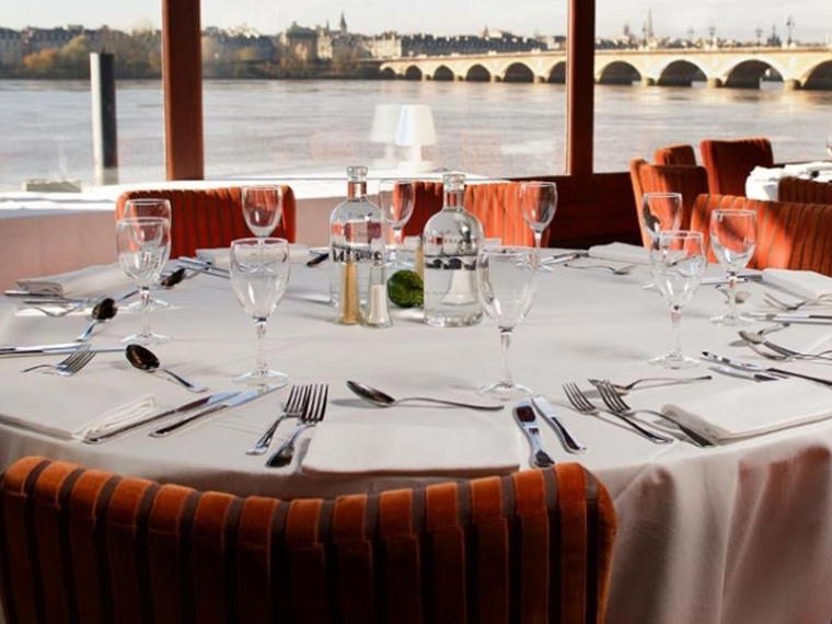 Café du Port, Bordeaux, France