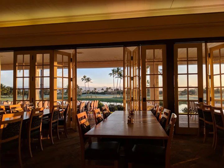Germaine's Luau, Restaurant in Kapolei