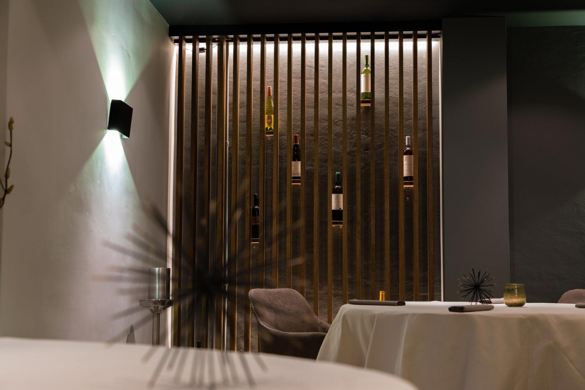 T’Kleijn Geluck, Son en Breug, Netherlands