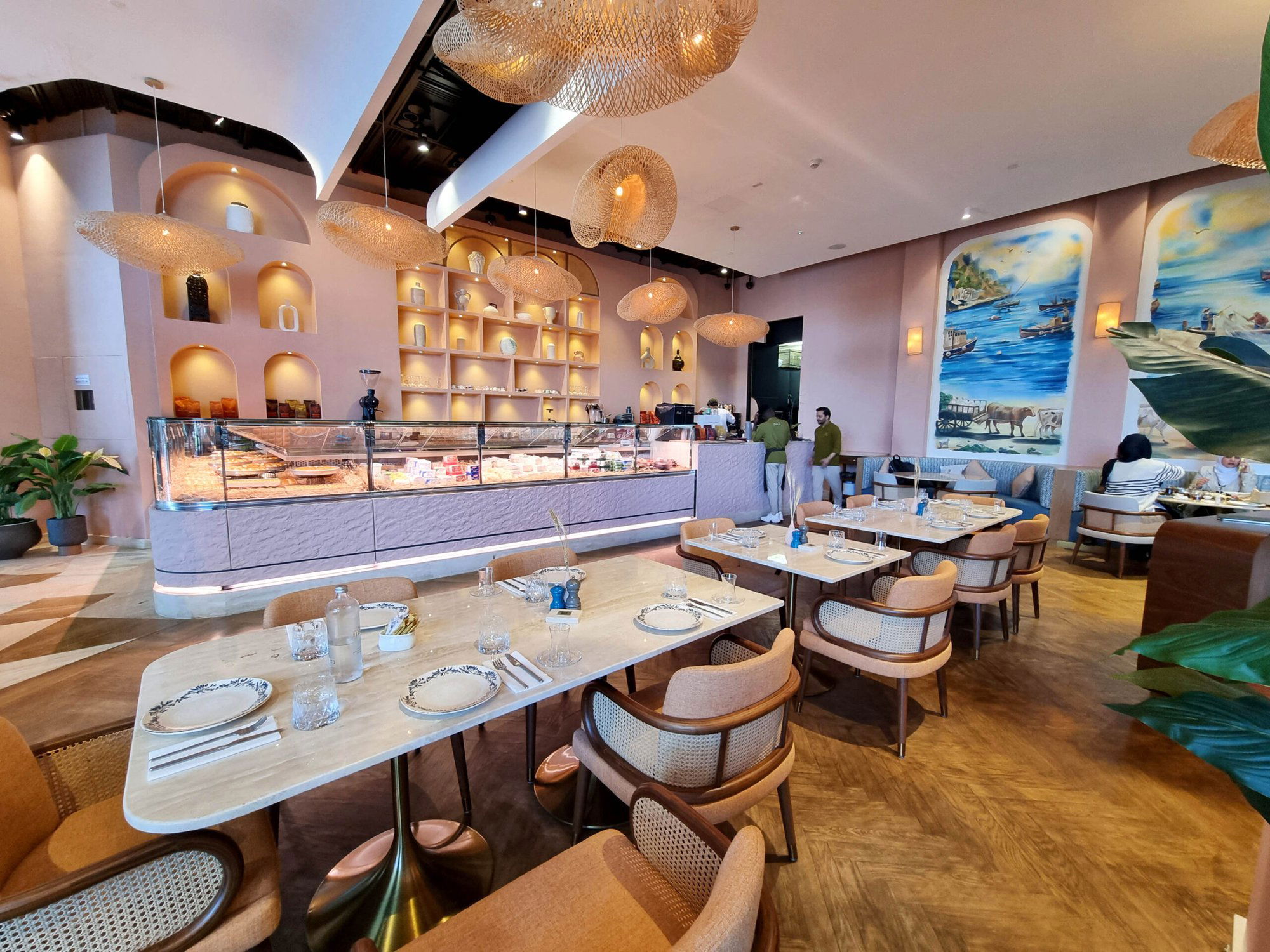 AVLU Dubai, Restaurant in Dubai