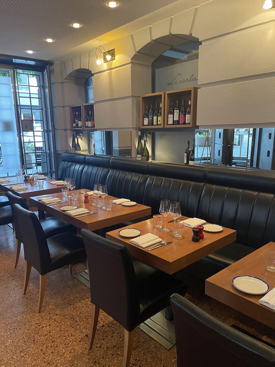Weinbistro L'escalier, Restaurant in Cologne