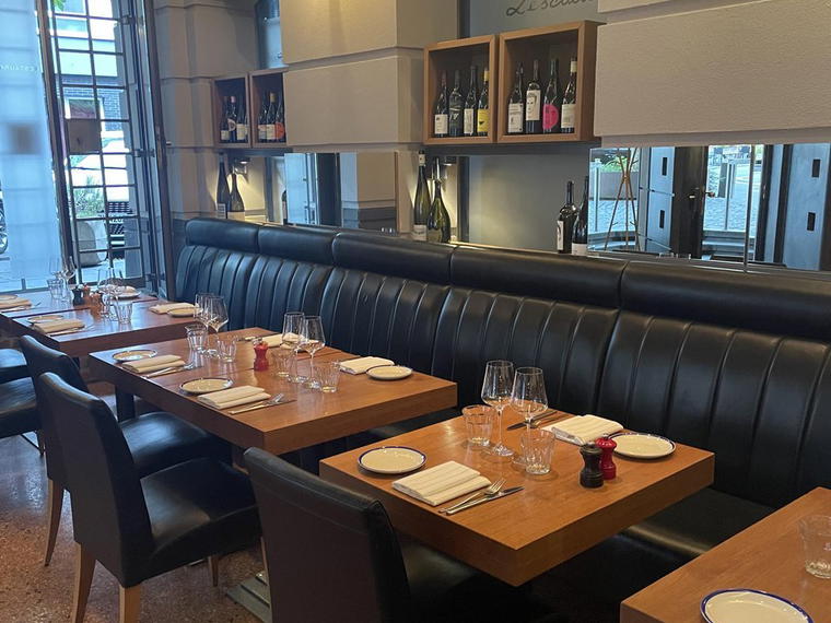 Weinbistro L'escalier, Cologne, Germany