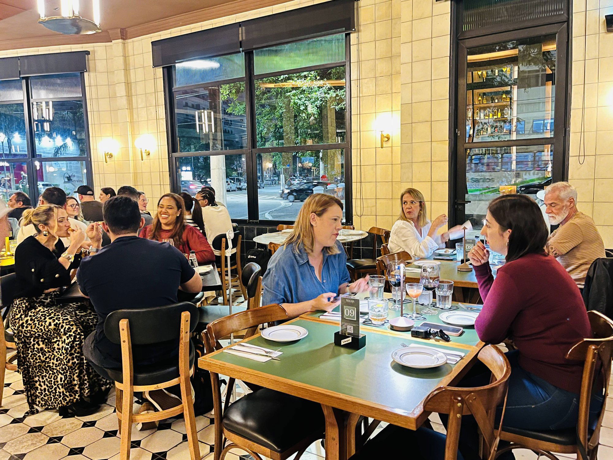 Tocaia Bar e Restaurante, Restaurant in Santos