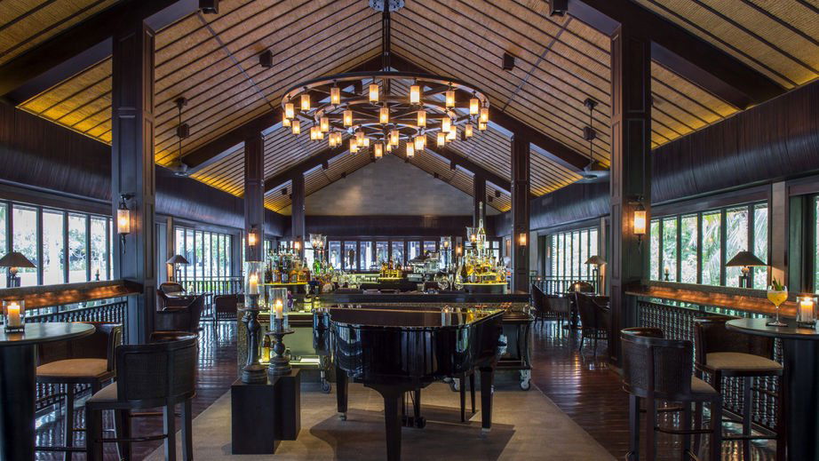 Café Nam Hai, Restaurant in Dien Duong