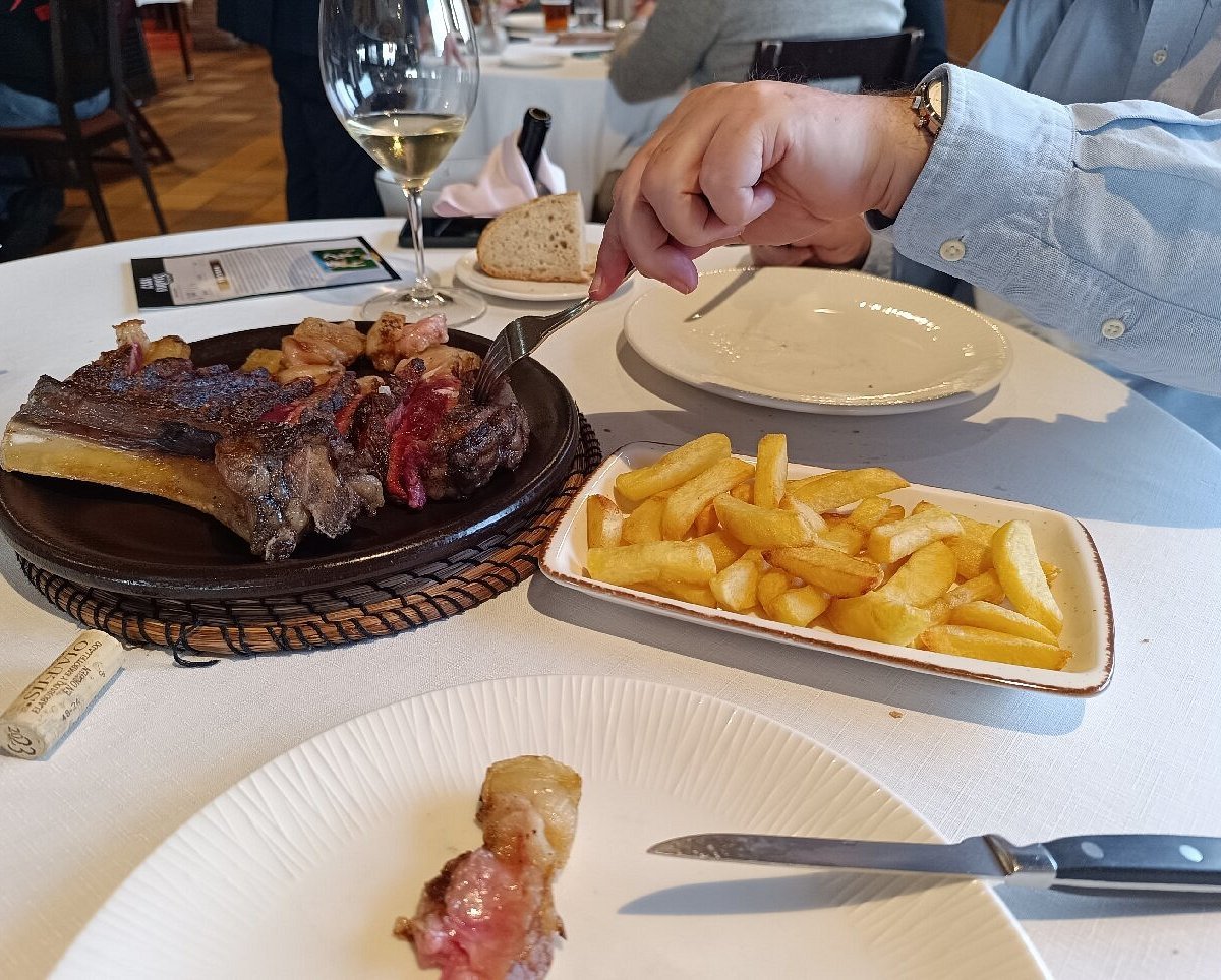 Casa Farpon Asador restaurant in Siero, Spain