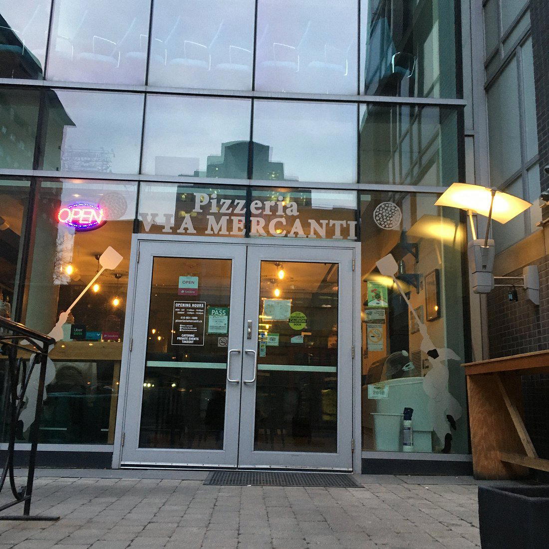 Pizzeria Via Mercanti restaurant in Toronto, Canada