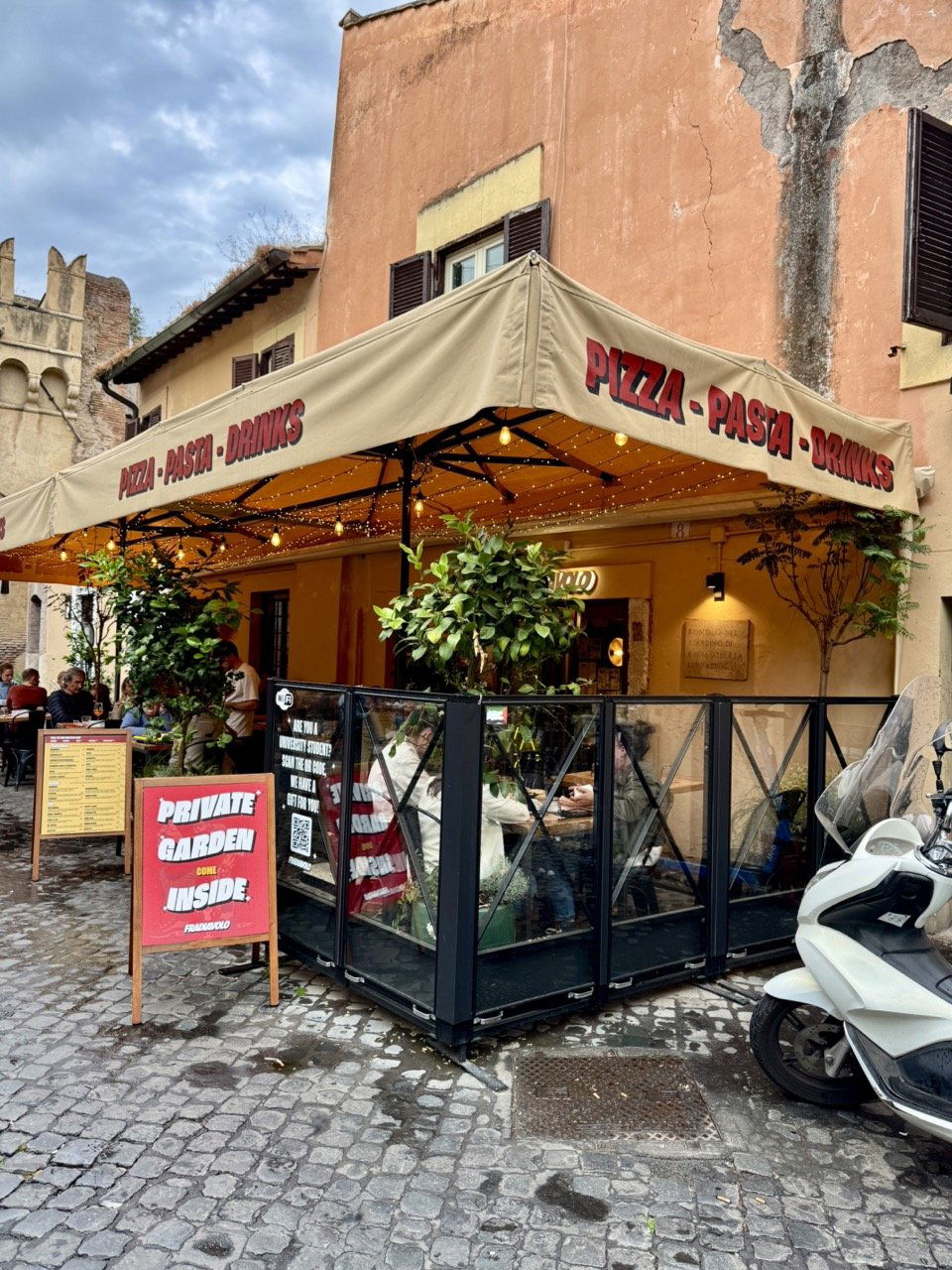 Fradiavolo Roma Trastevere, Restaurant in Rome