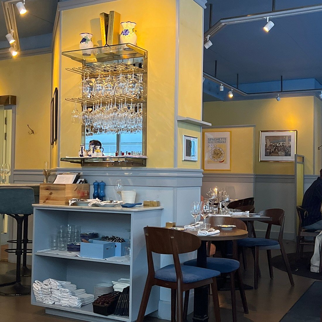Adria, Restaurant in Stockholm