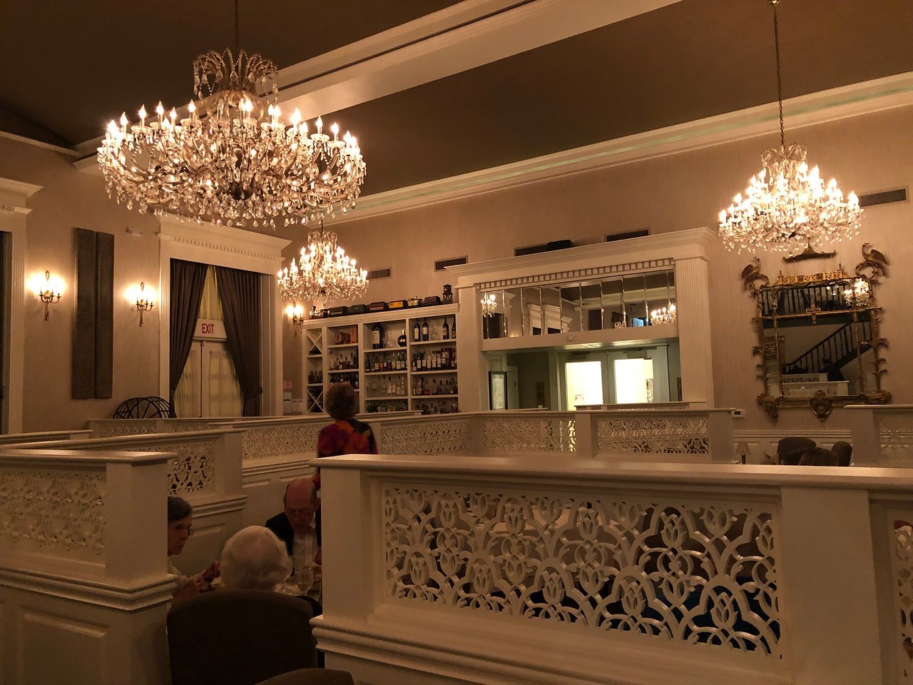 Laury's Restaurant
