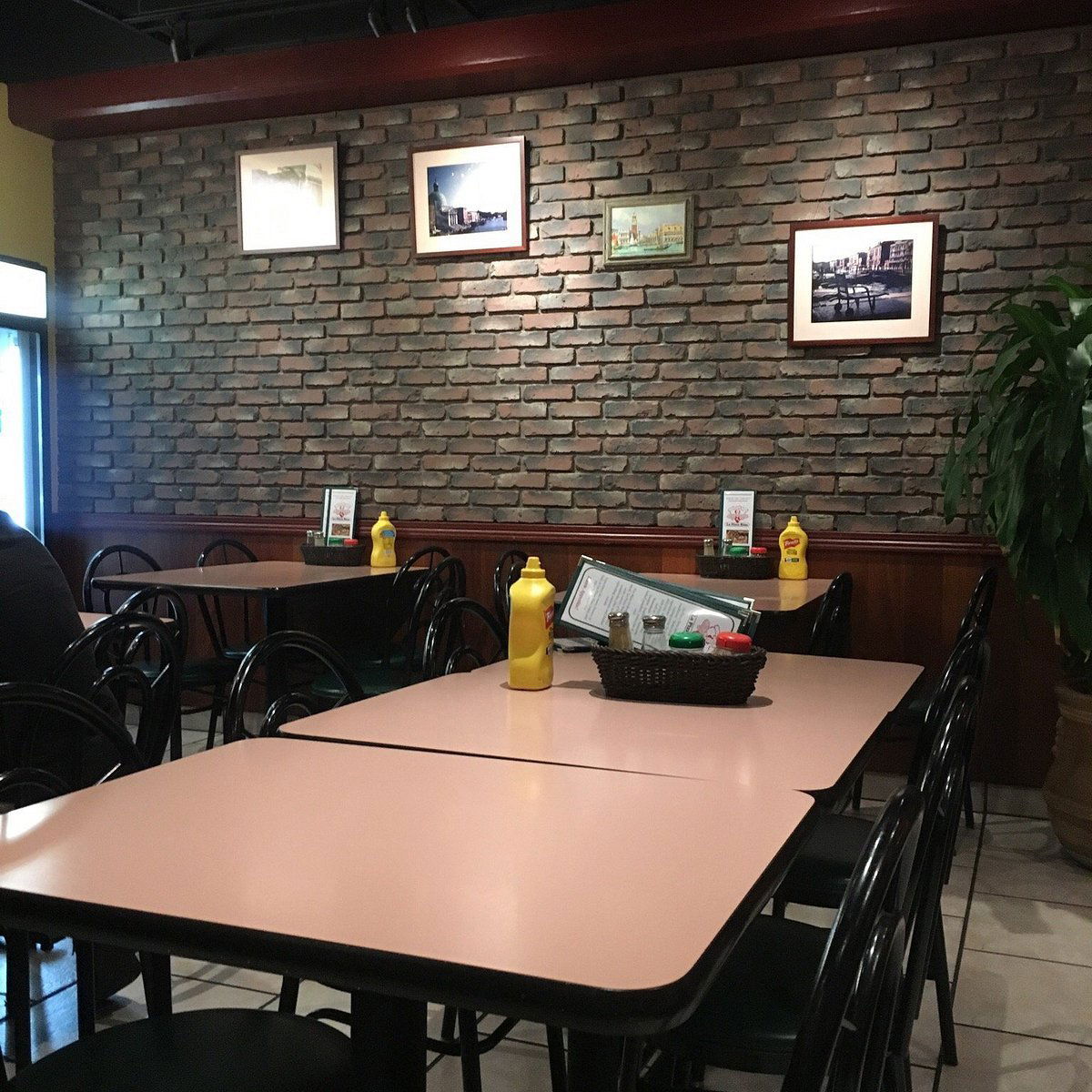 La Pizza Rina, Restaurant in Honolulu