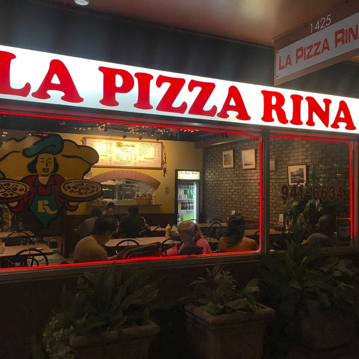 La Pizza Rina restaurant in Honolulu, United States