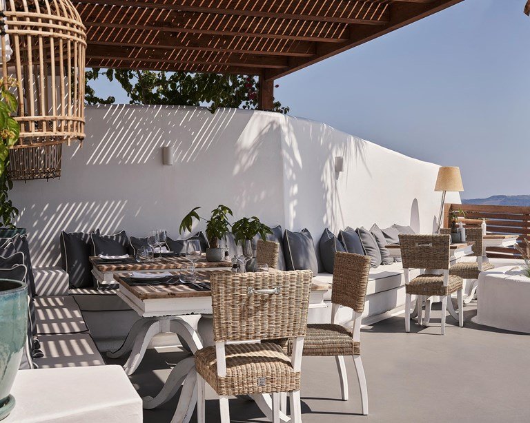Katikies Kirini Restaurant, Oia, Greece