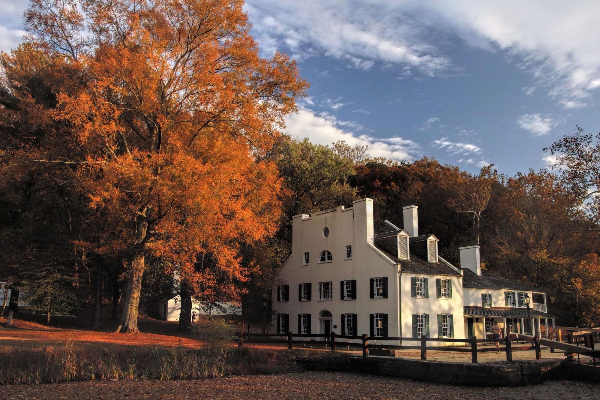 Great Falls, Restaurant in Potomac
