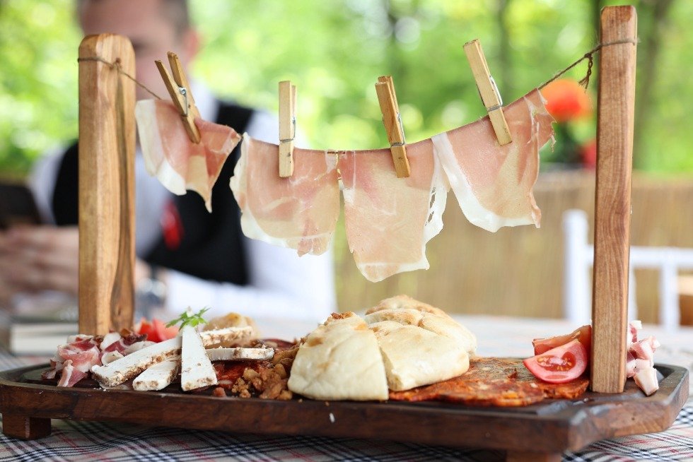 Salaš kod Stare Dunje, Restaurant in Zrenjanin