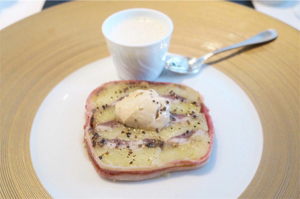 ラ・ブランシュ restaurant in Tokyo, Japan