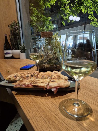 Glicine, Pescara, Italy