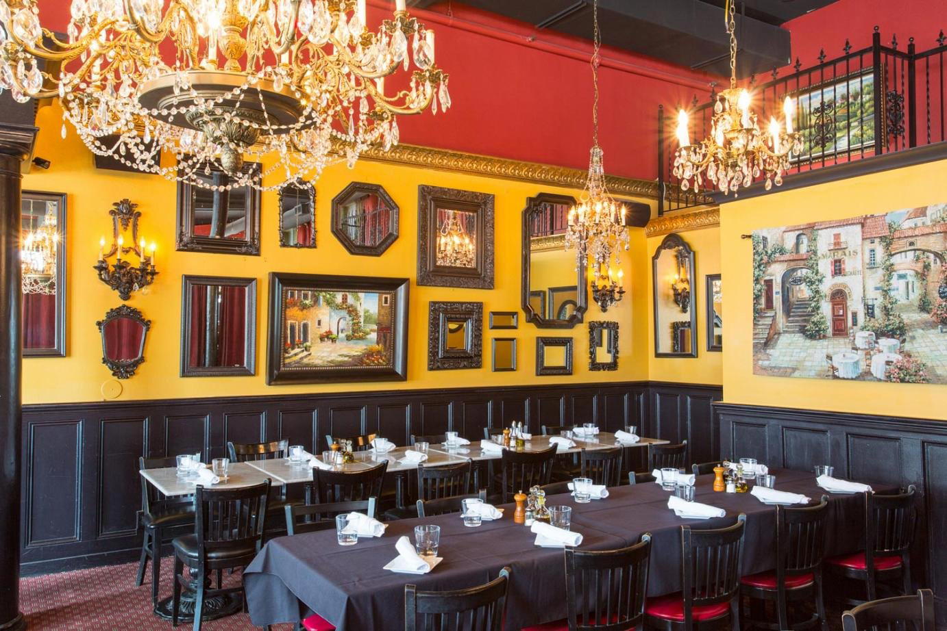 Mama Mia Trattoria restaurant in Portland, United States