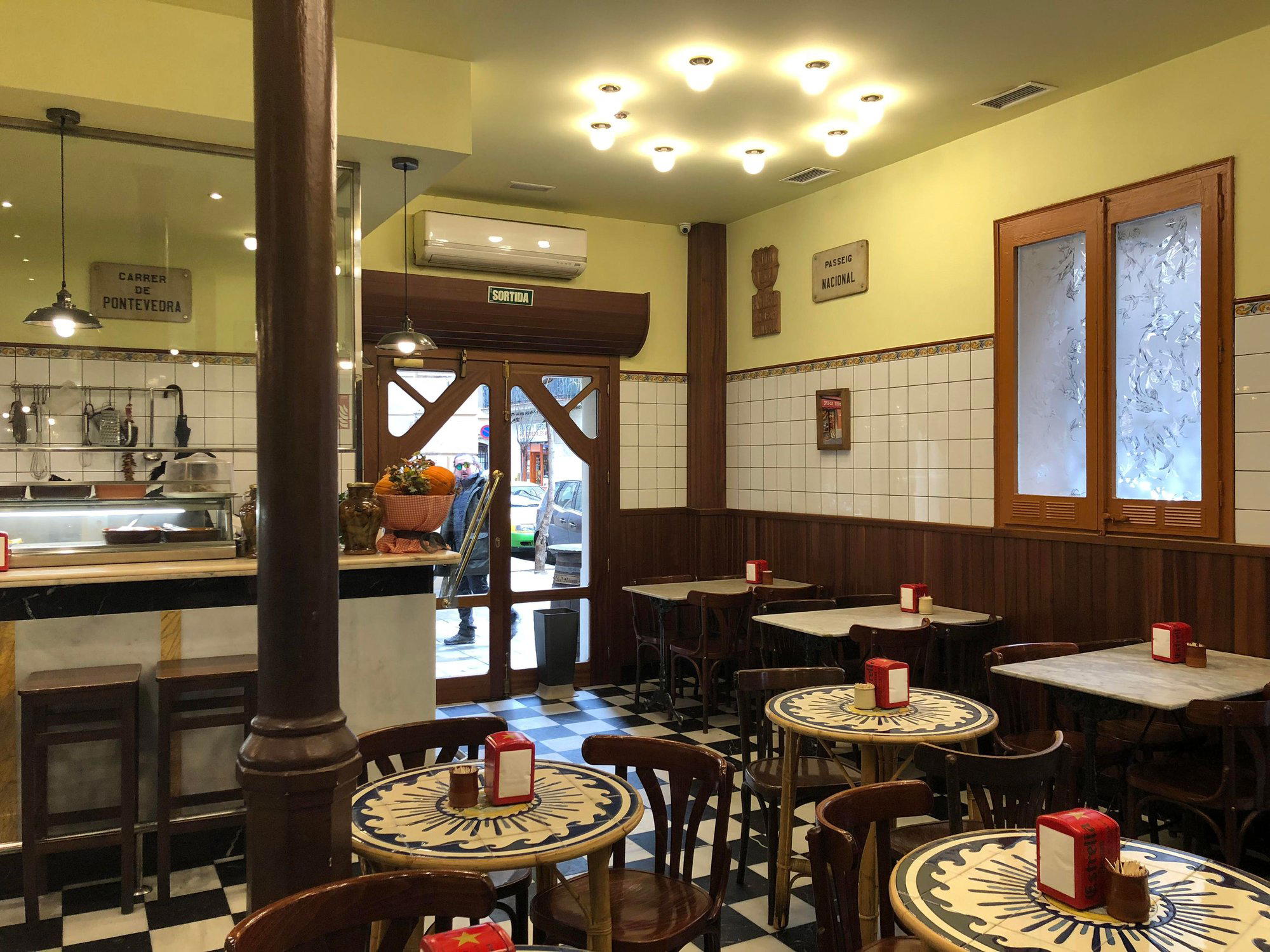 Bar Jai-ca restaurant in Barcelona, Spain