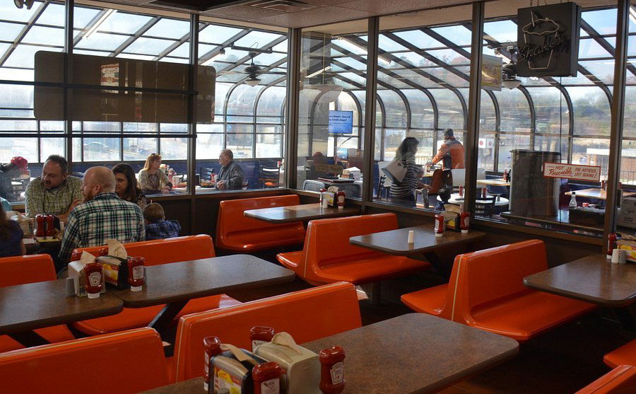 The Beacon Drive-In, Restaurant in Spartanburg