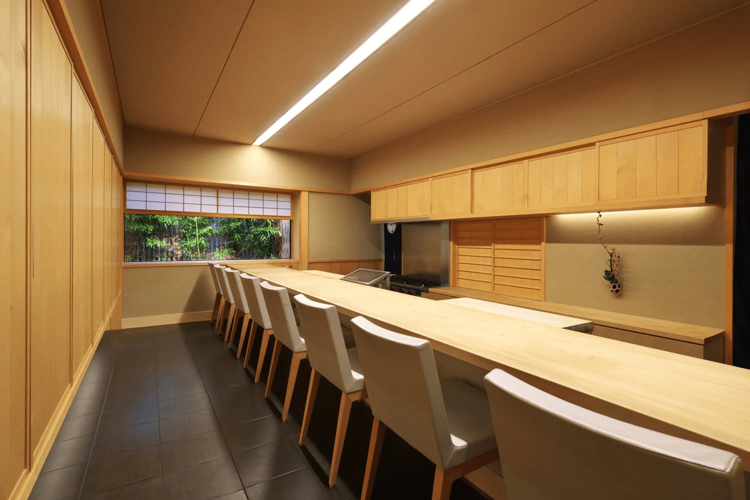 Komatsu, Restaurant in Kanazawa