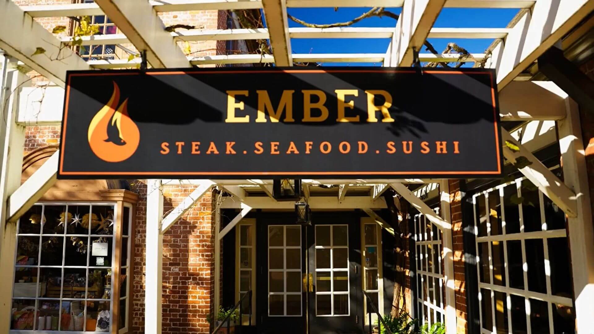 Ember, Restaurant in Williamsburg