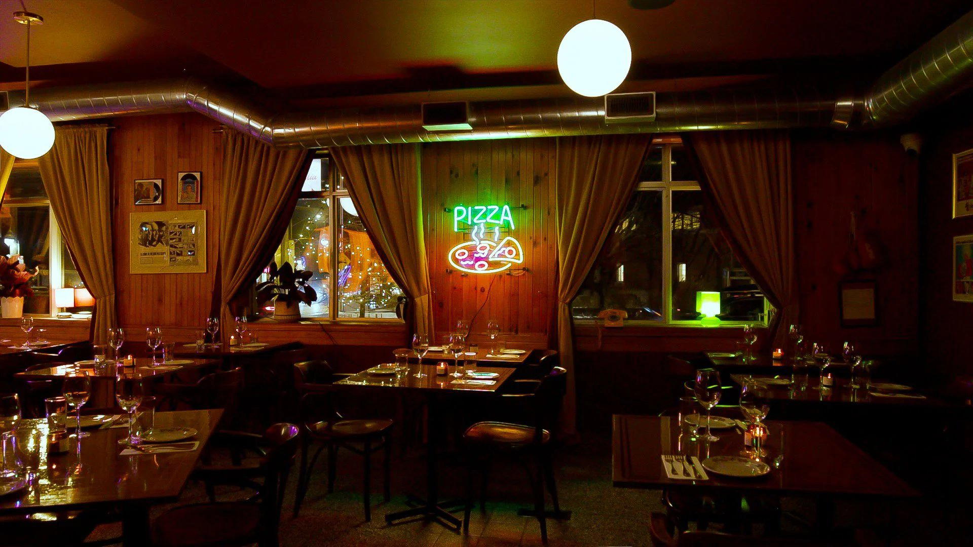 Retro Gusto restaurant in Ottawa, Canada