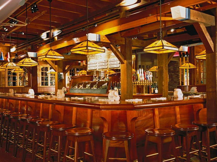 Clyde's at Mark Center, Alexandria, United States