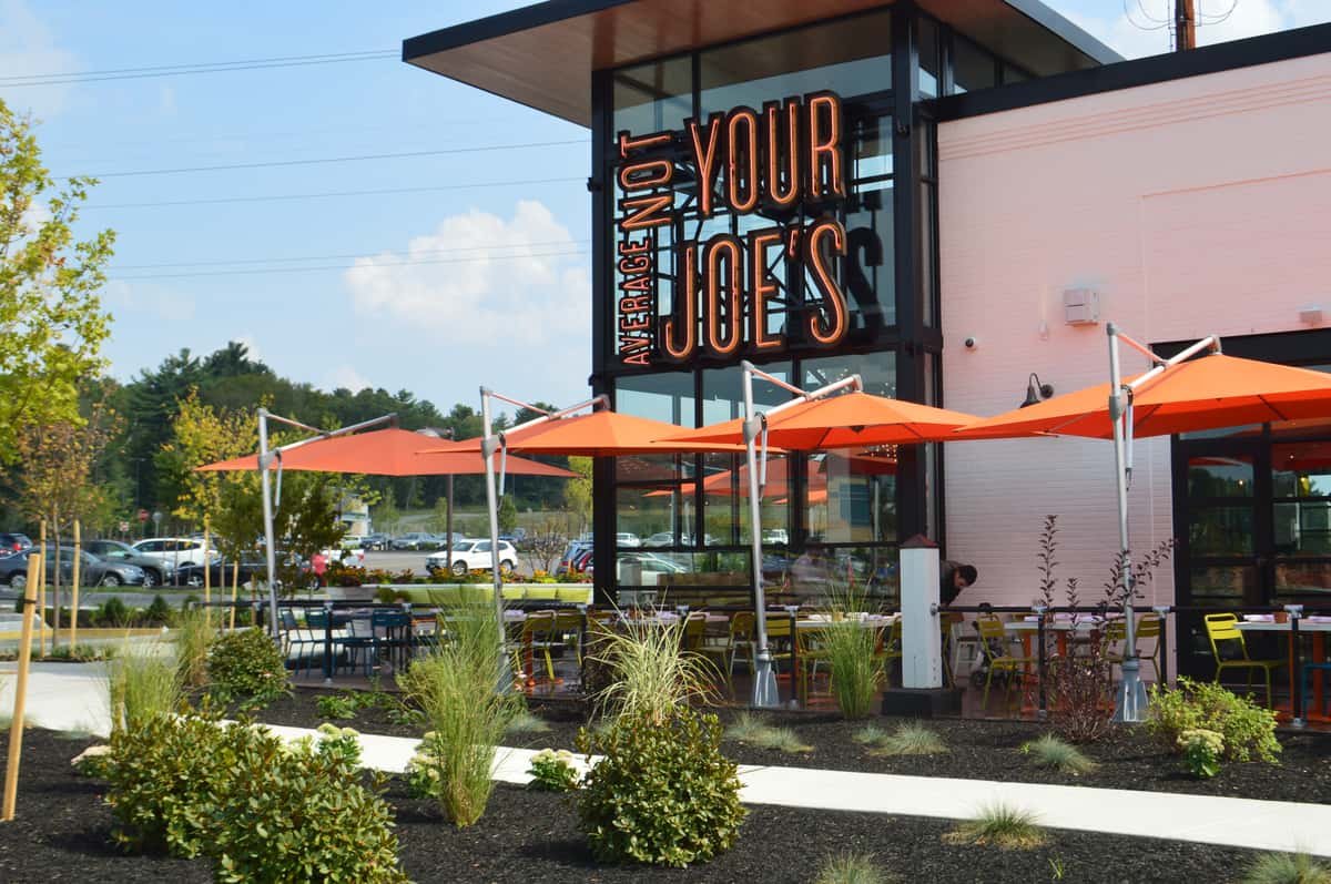Not Your Average Joe's Waltham, Restaurant in Waltham