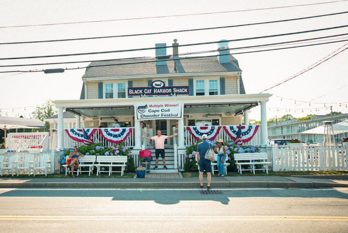 Black Cat Harbor Shack, Restaurant in Barnstable