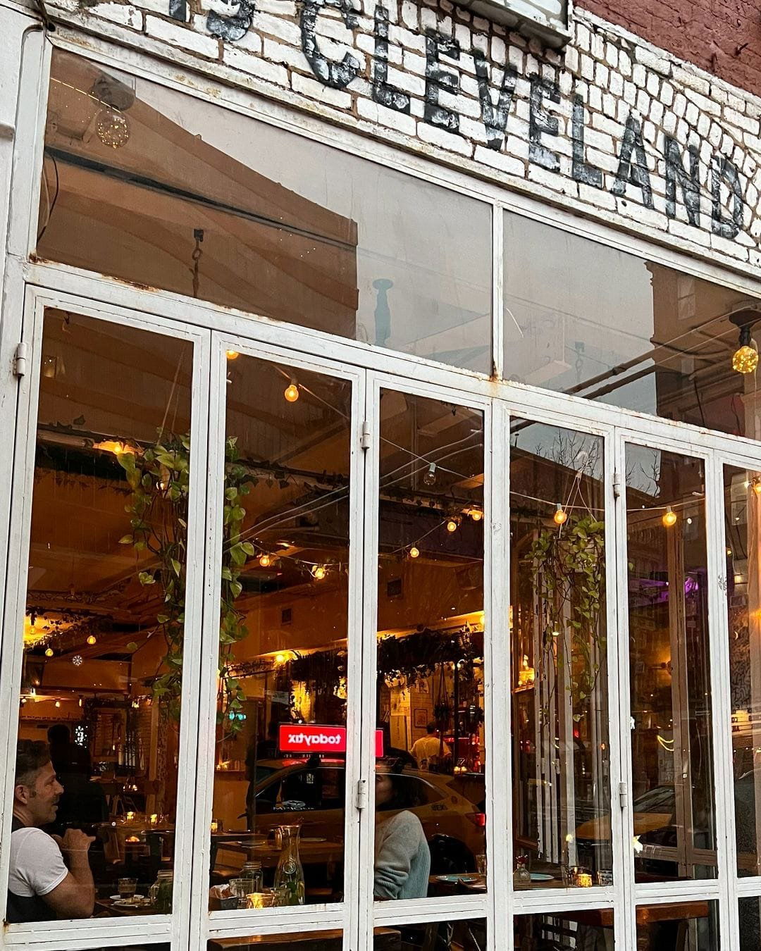 19 Cleveland, Restaurant in New York City