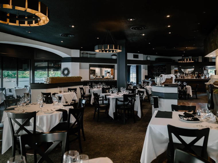 Rogues Restaurant, Mississauga, Canada