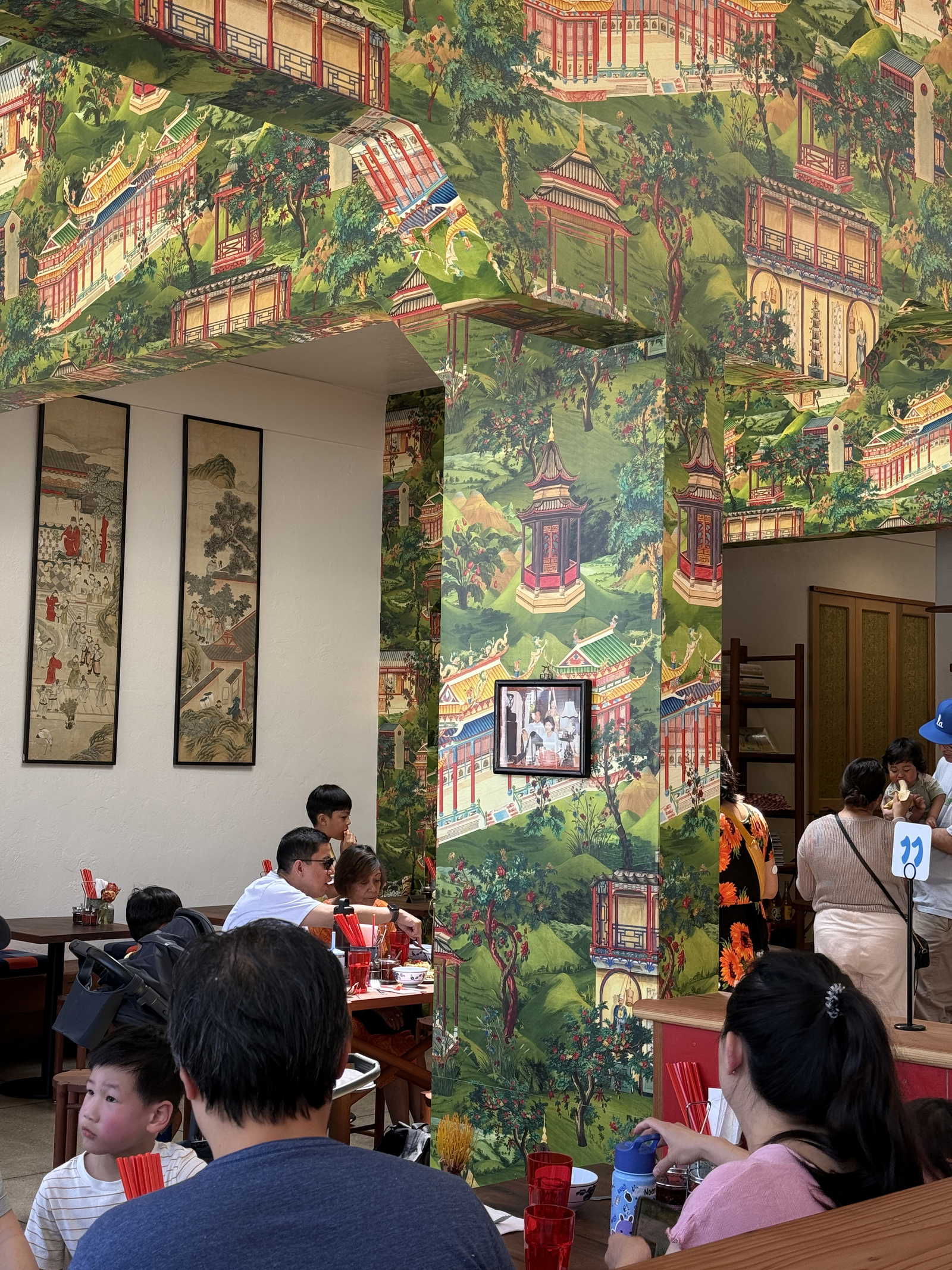 Woon Pasadena restaurant in Pasadena, United States