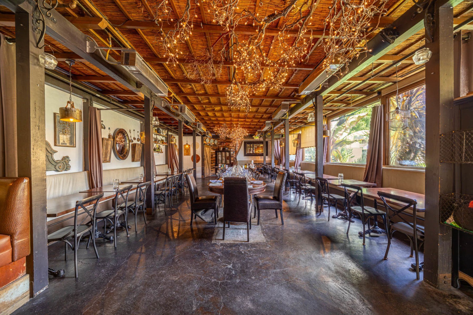 Cafe Fiore restaurant in Ventura, United States