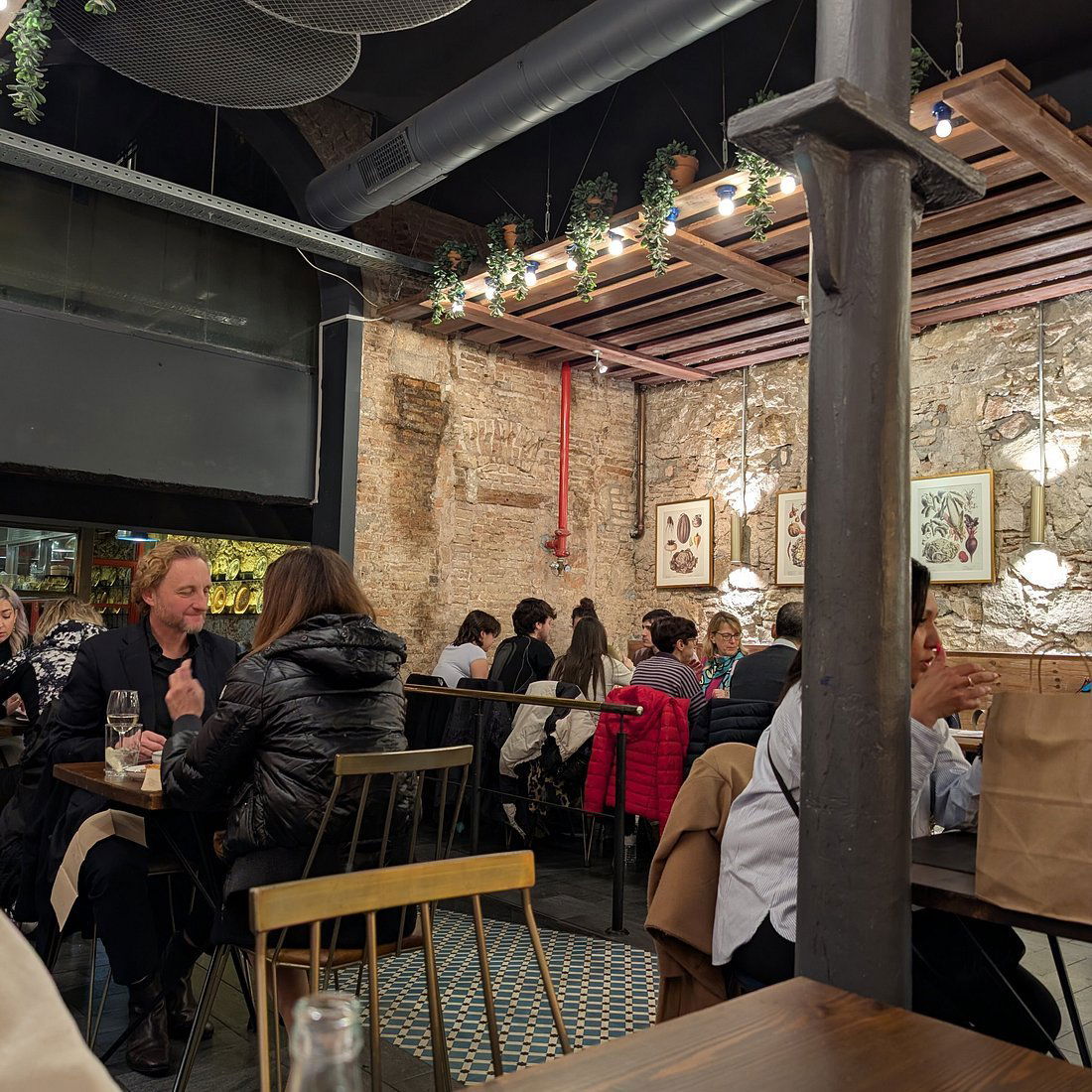 Pepa Tomate Parlament, Restaurant in Barcelona