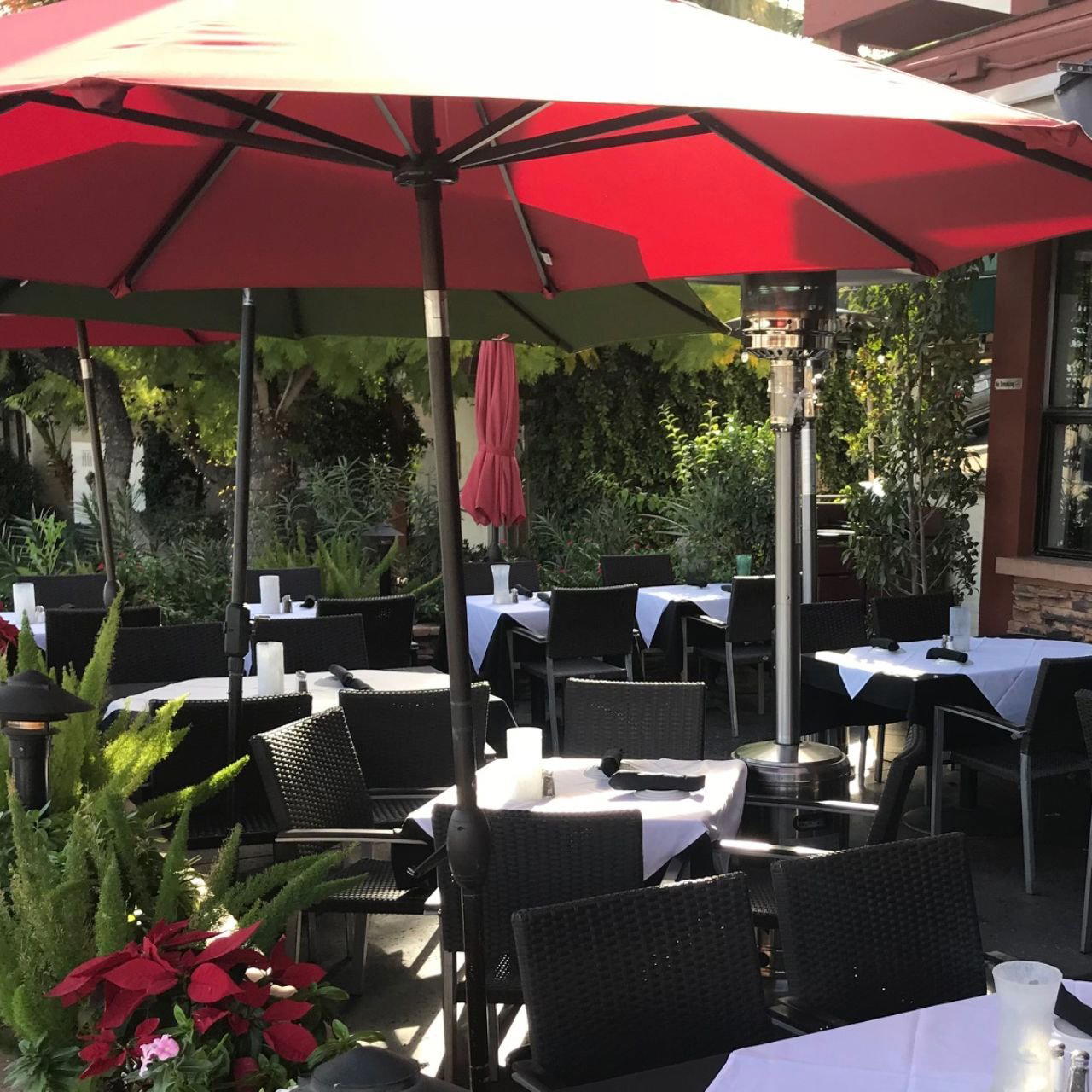 Al dente restaurant in Palm Springs
