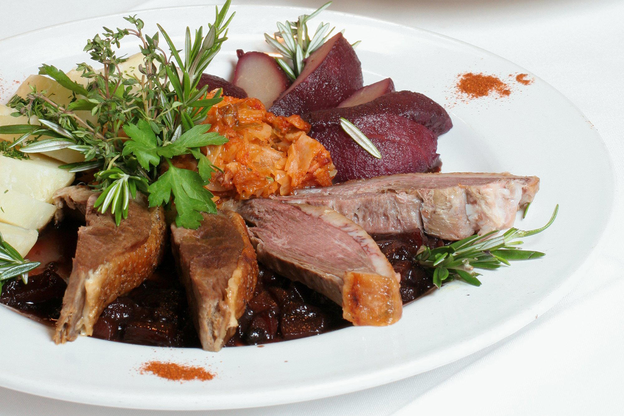 Lutnia Continental Cafe restaurant in Chicago, United States