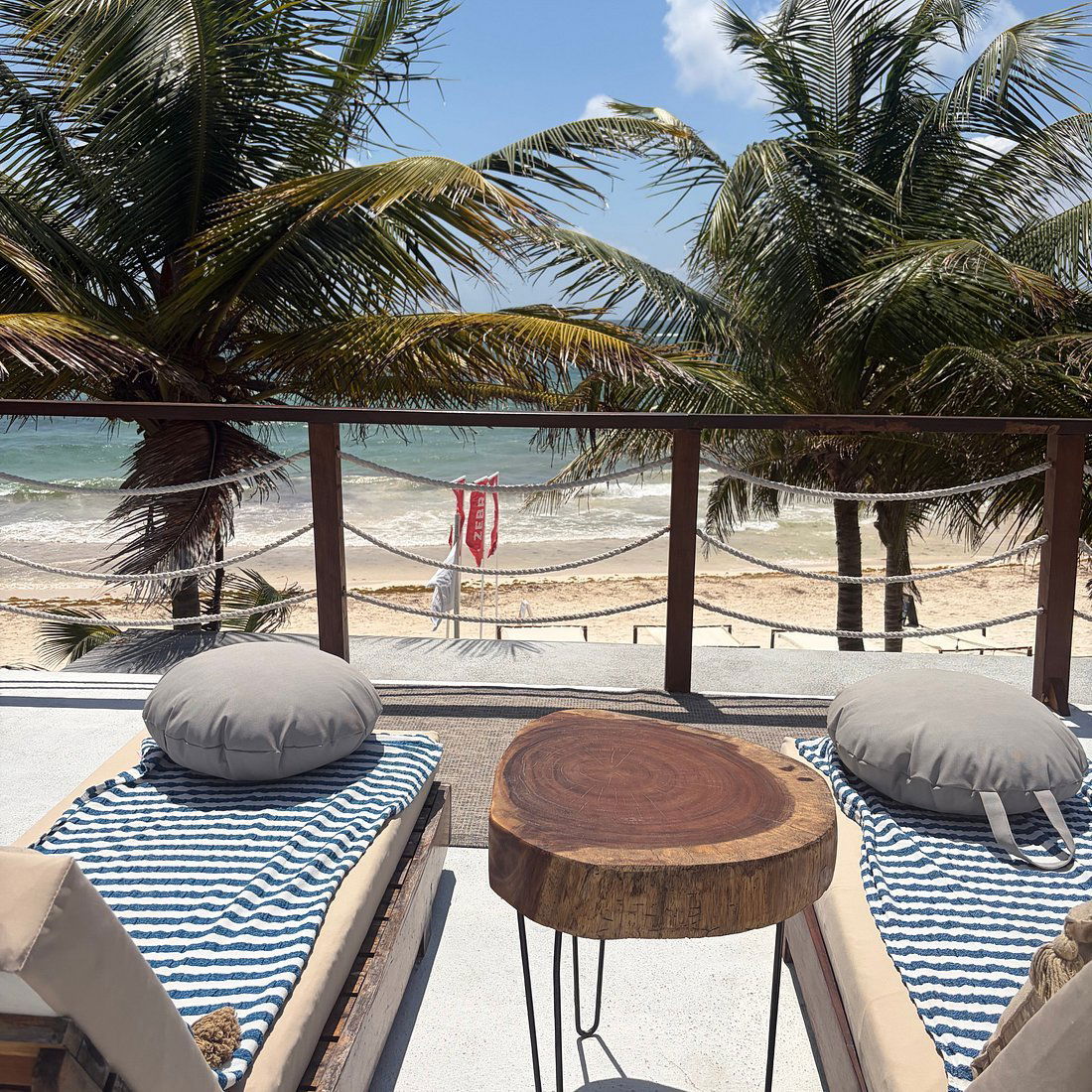 Lula's Kitchen by La Zebra Restaurant, Restaurant in Tulum