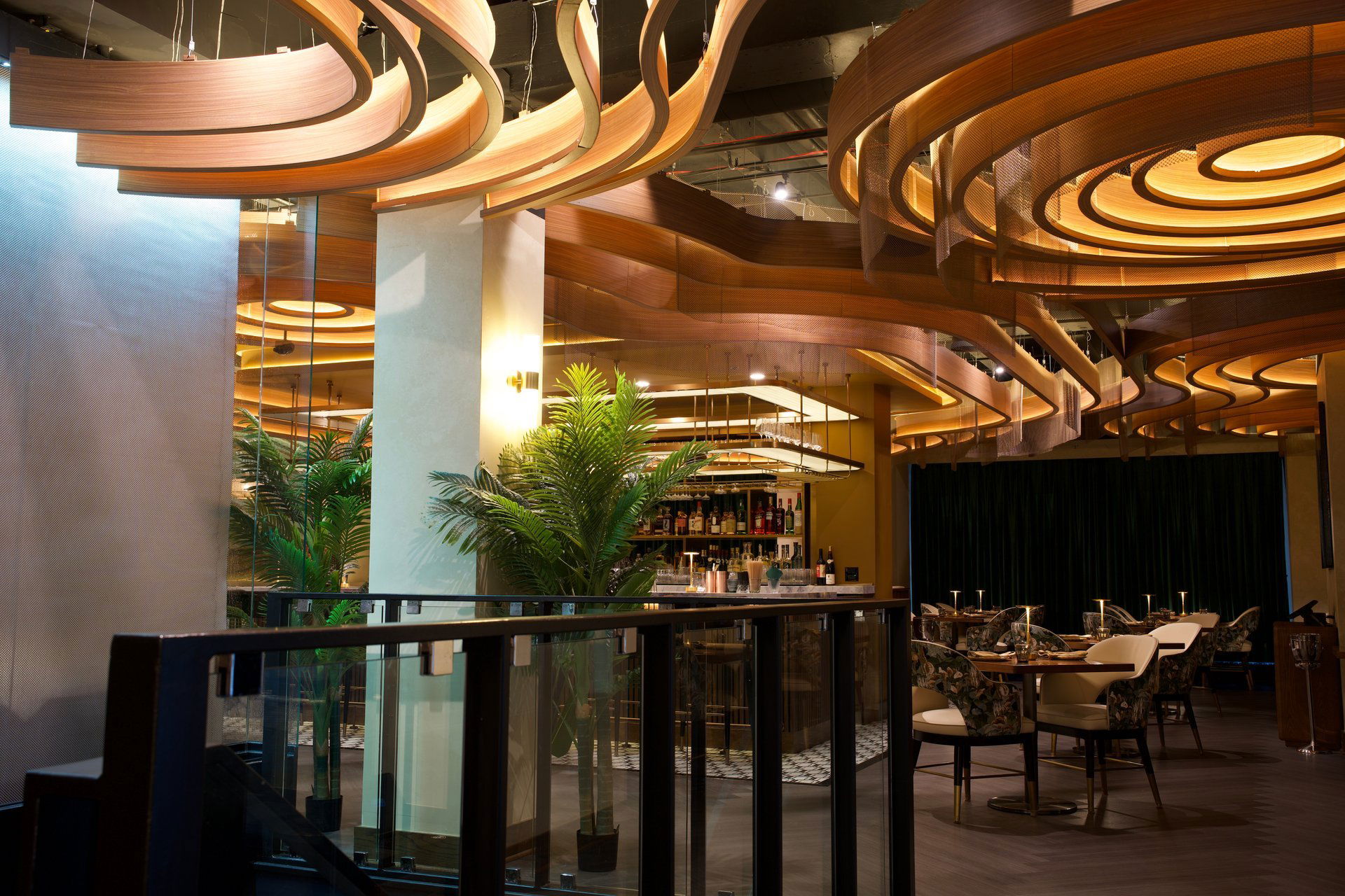 Tarra & Sura, Restaurant in Chicago