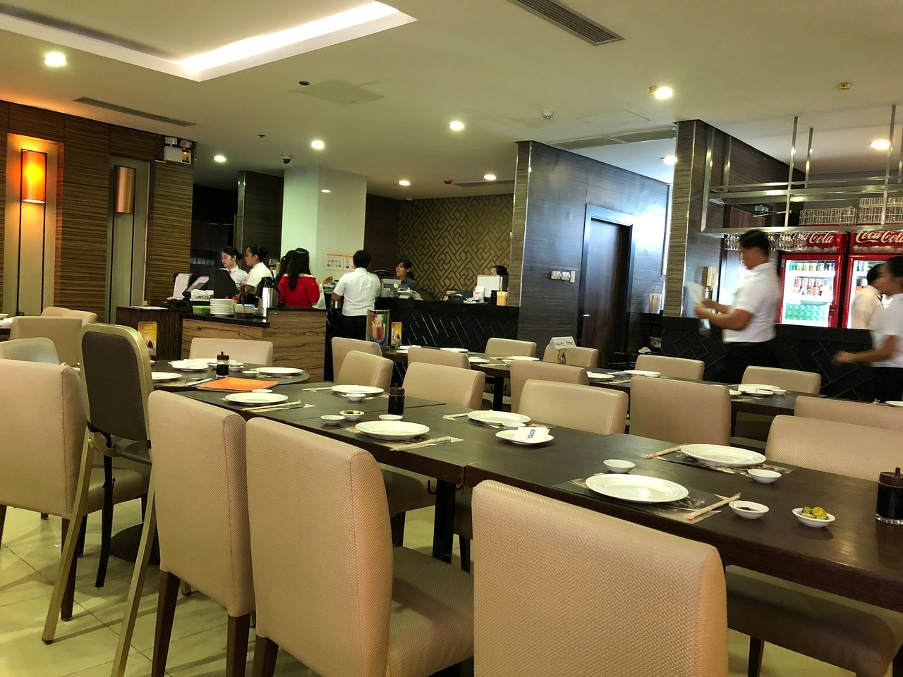 Gloria Maris Shark's Fin Restaurant, Manila, Philippines